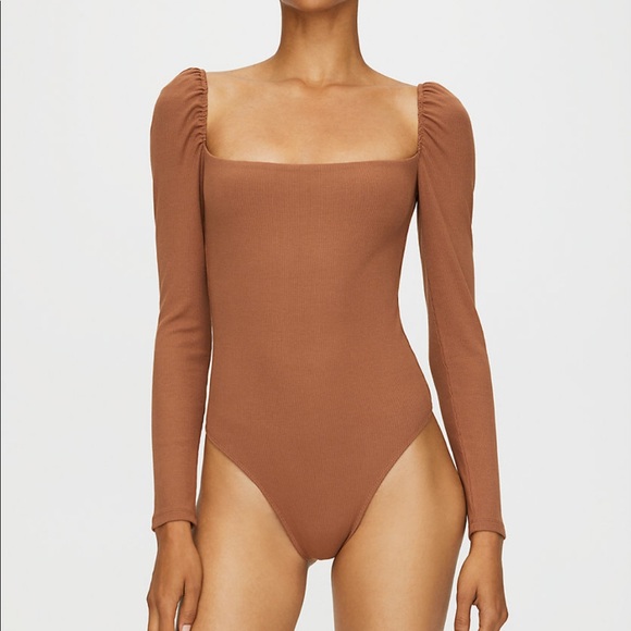 NWT ARITZIA PUFF SLEEVE BODY - Picture 3 of 8